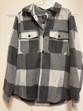 H&M Gray Buffalo Plaid Shacket.  Size M